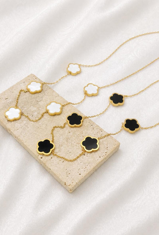 Collier Fleurs Colorées en Acier Doré – Femme
